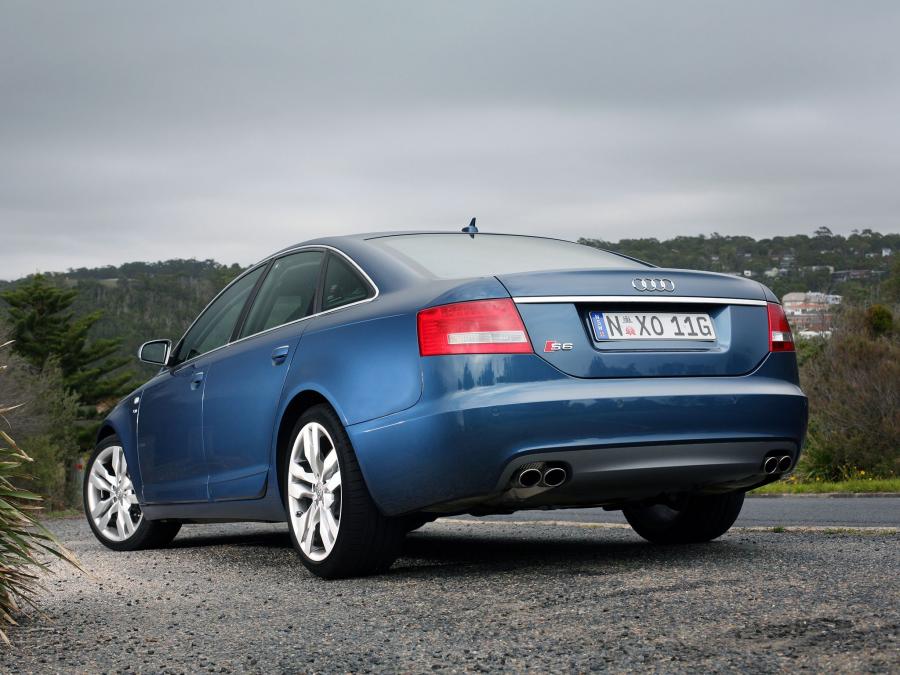  Audi S6 Sedan (4F, C6) 2006 года  (AU) (фото 4 из 10)